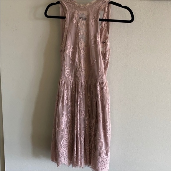 Free People Verushka Mock Neck Lace Dress in Lilac Ash Size XS NWOT - Picture 7 of 8